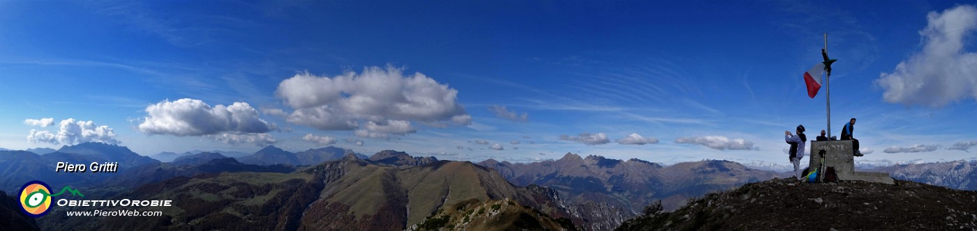 62 Panoramica dal Venturosa verso la Val Taleggio.jpg